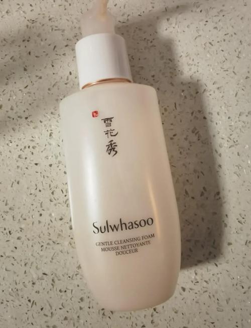 雪花秀臻雪洗面奶图片