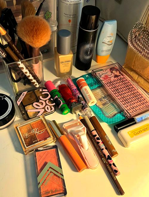 女孩出门带什么护肤品