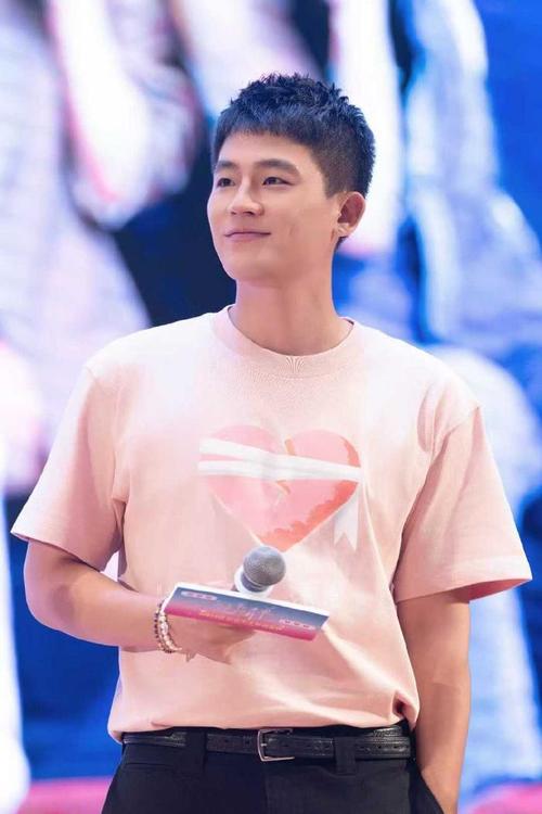 欧豪发型叫什么