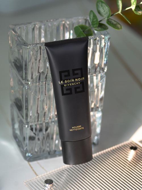 纪梵希的洗面奶怎么样