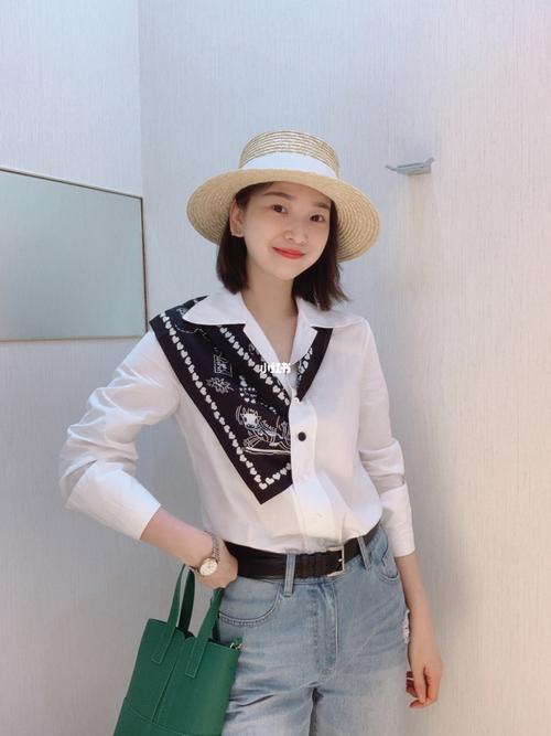 围巾和衬衣怎么搭配