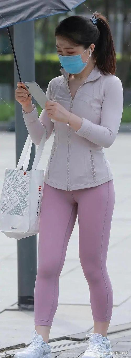 打底裤是什么意思