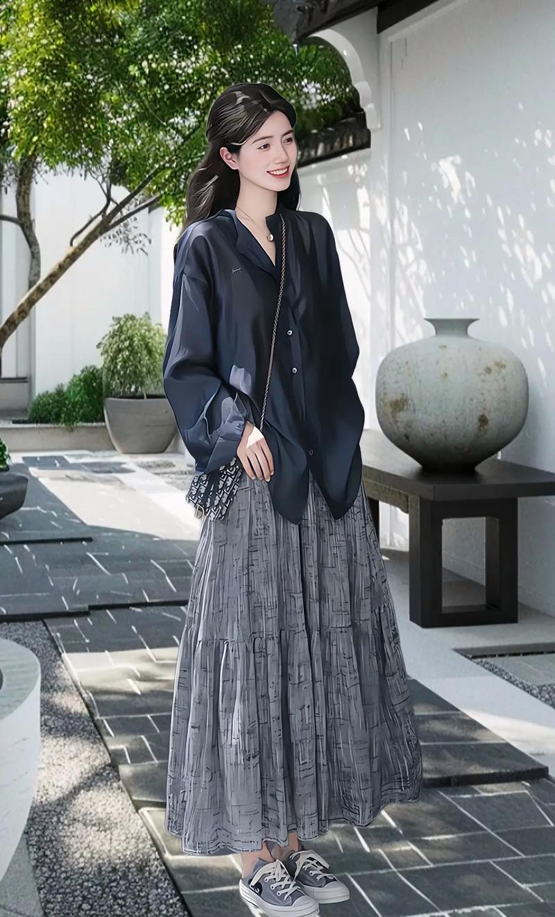 亚麻半裙上衣怎么搭配