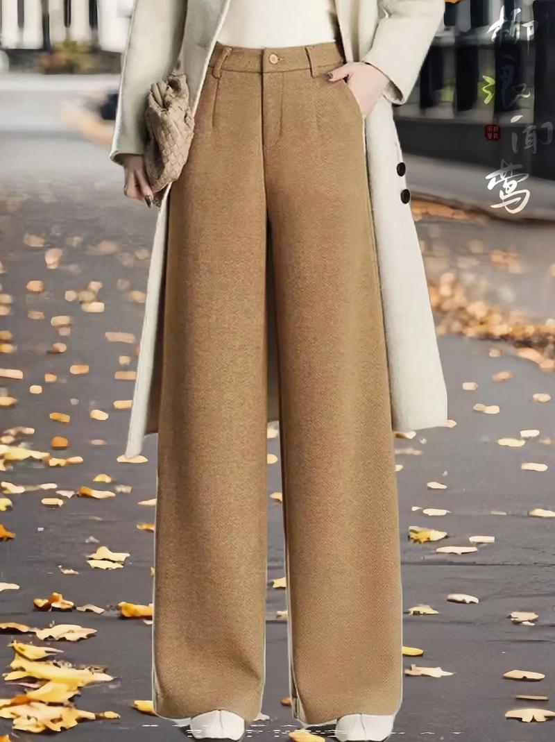 冬天棕色毛呢裤怎么搭配