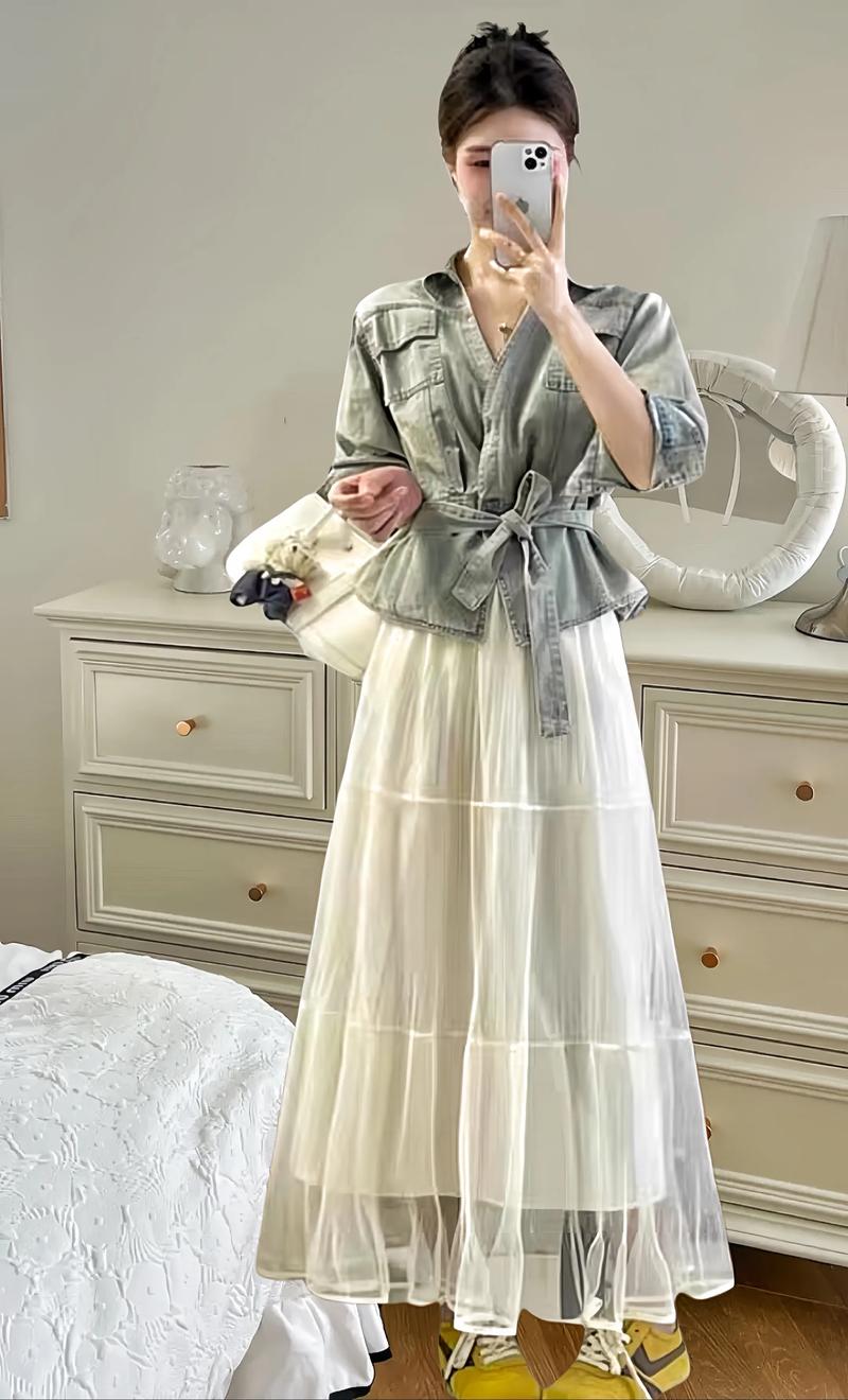 纱质半身裙怎么搭配