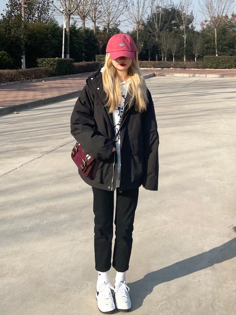 棒球服有帽子怎么搭配