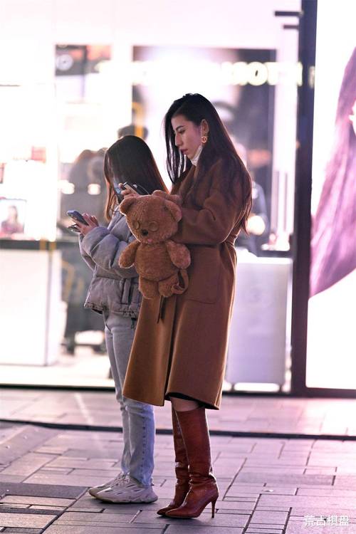 长靴怎么搭配毛呢外套