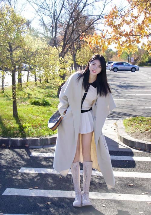 长靴怎么搭配毛呢外套