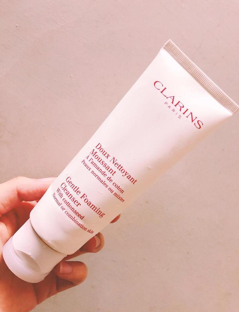 娇韵诗洗面奶含皂基吗