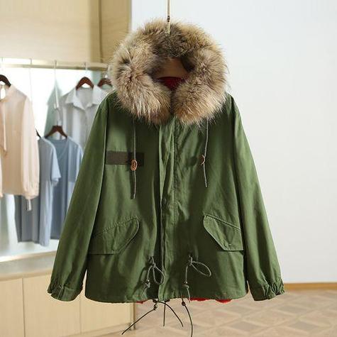 军绿色毛毛外套怎么搭配