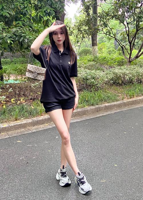 guicc老爹鞋怎么搭配衣服