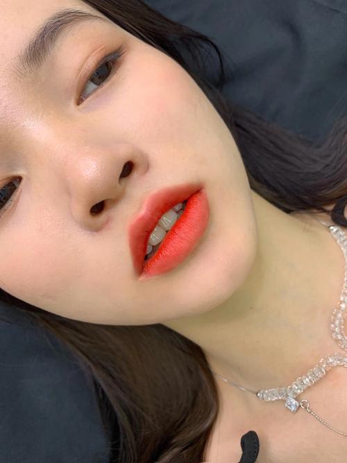 漂唇什么颜色好看