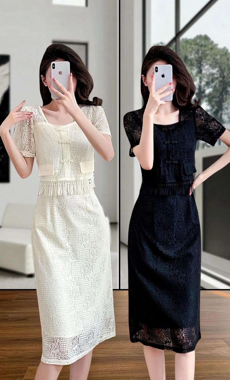 基础款蕾丝连衣裙怎么搭配
