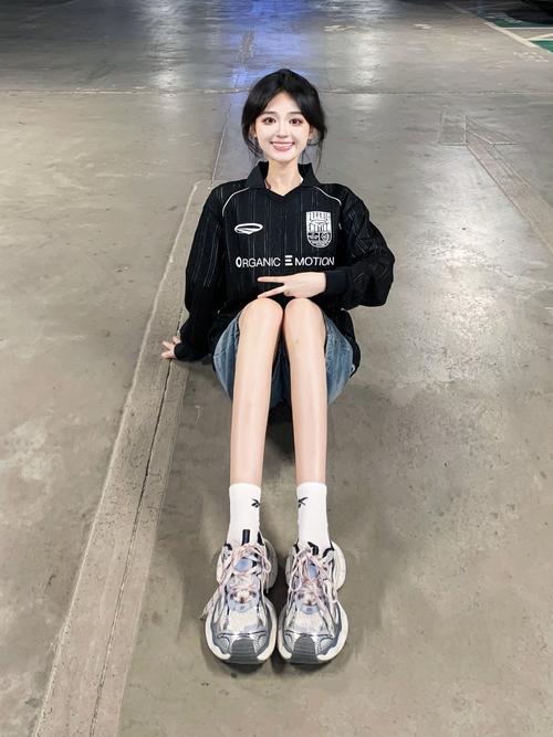 复古运动装怎么搭配