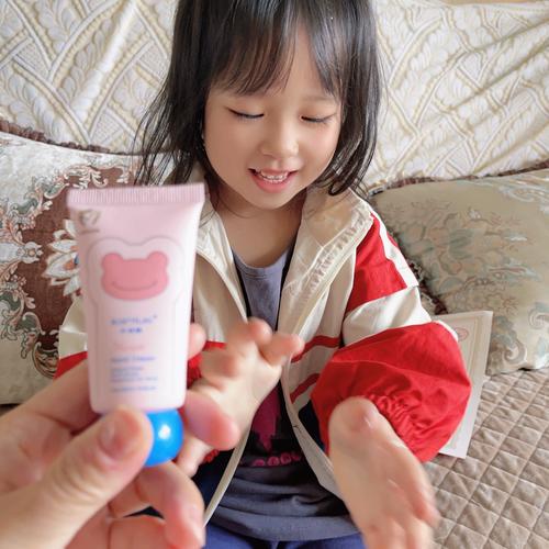 女童补水用什么护肤品