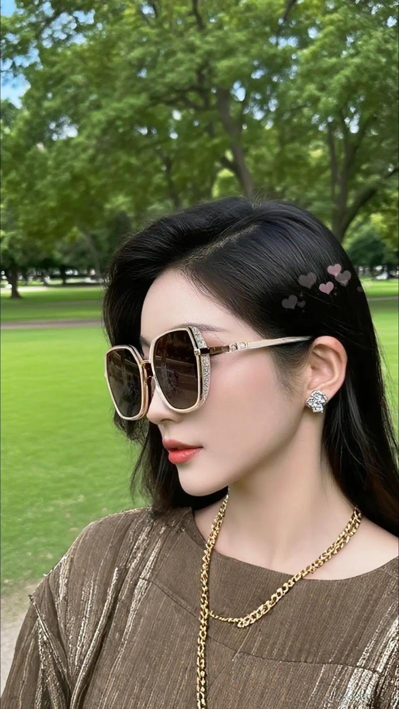 大脸适合什么墨镜