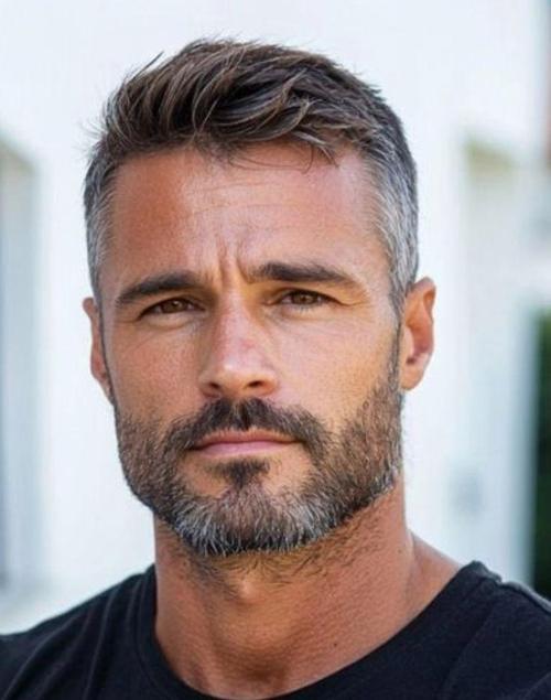 男生什么发型成熟