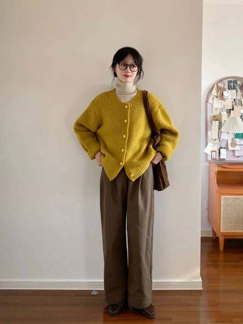 黄皮肤什么颜色显白