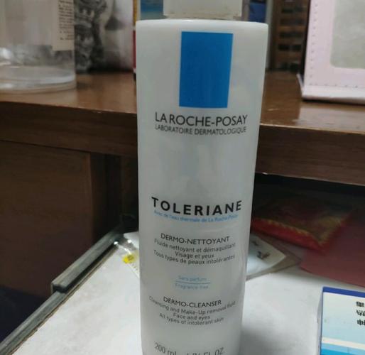 理肤泉特安洗面奶成分