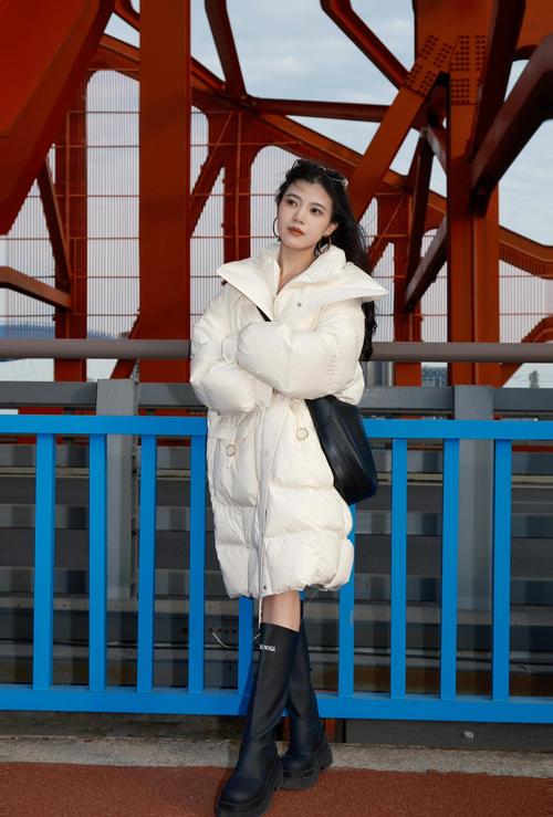 冬天女生怎么搭配衣服图片女生图片