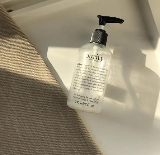 自然哲理洗面奶酸碱性