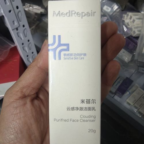 洗面奶温和补水效果好