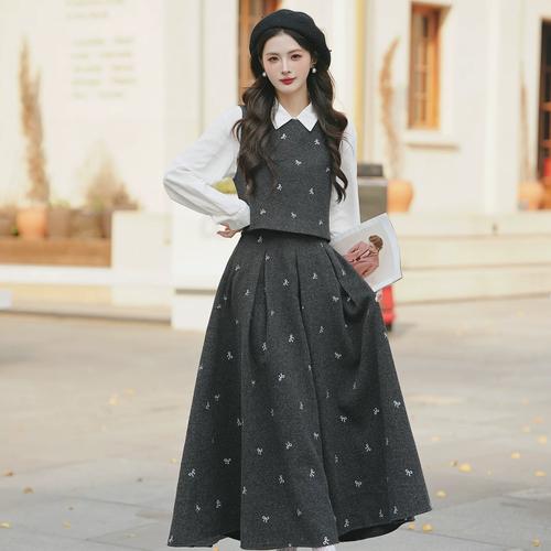 背心毛呢裙外套怎么搭配