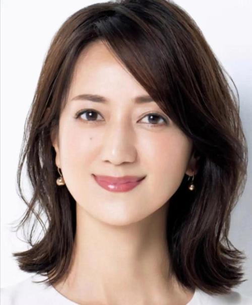 50岁什么发型好看