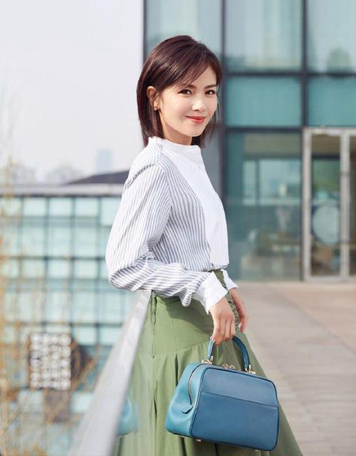 50岁什么发型好看