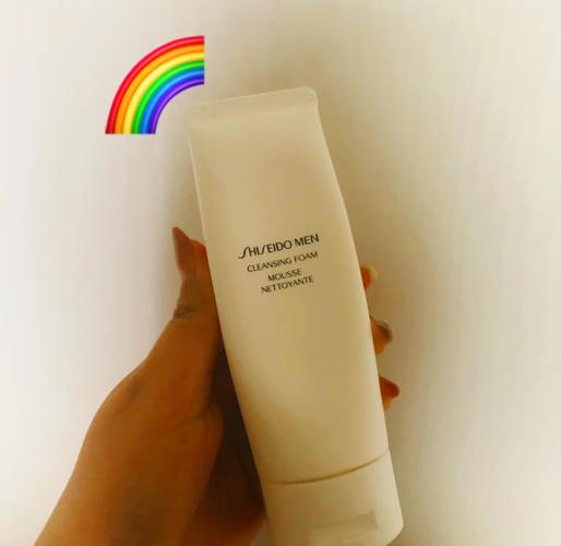 资生堂和露得清洗面奶