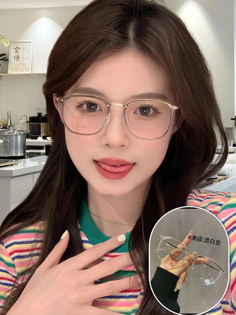 脸大适合什么镜框