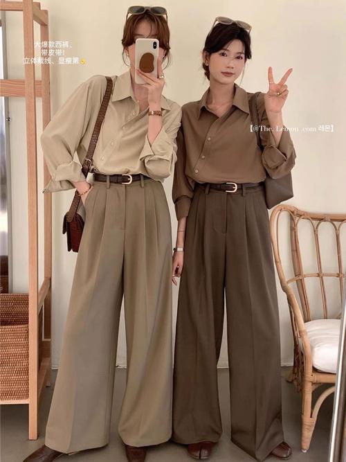 棕色裤子怎么搭配上衣图片女生