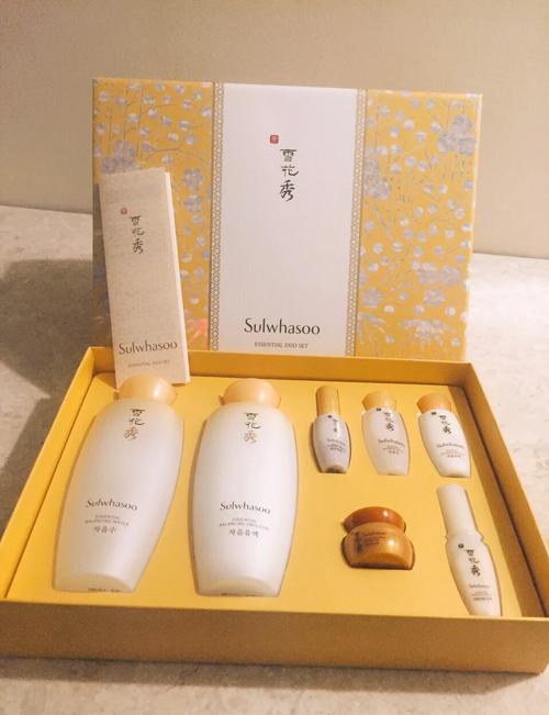 20岁时候什么护肤品