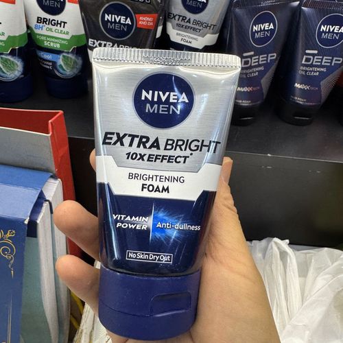 妮维雅控油劲爽洗面奶