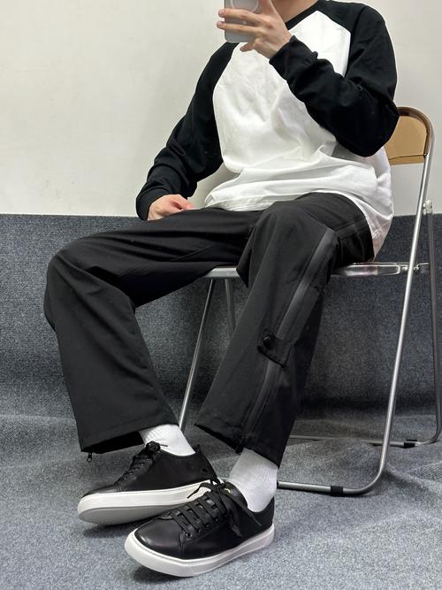 夏天怎么搭配黑色鞋子