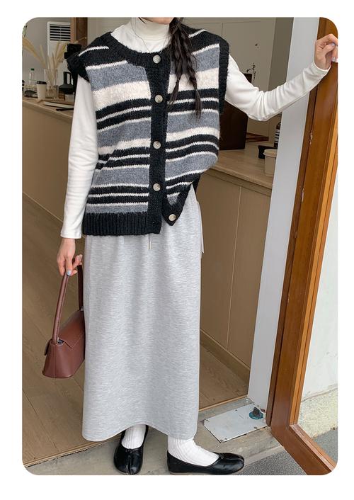 条纹衫背心怎么搭配图片欣赏