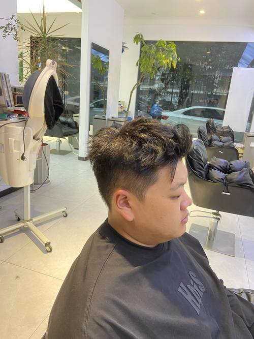 胖子适合什么发型男