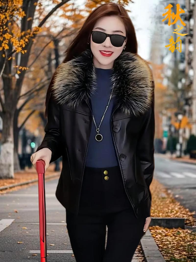 衣领大怎么搭配