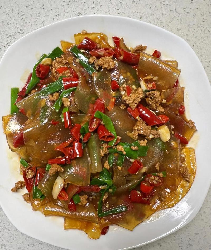 拉皮是什么做的