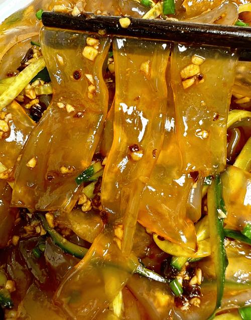 拉皮是什么做的