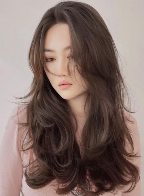 方脸适合什么发色