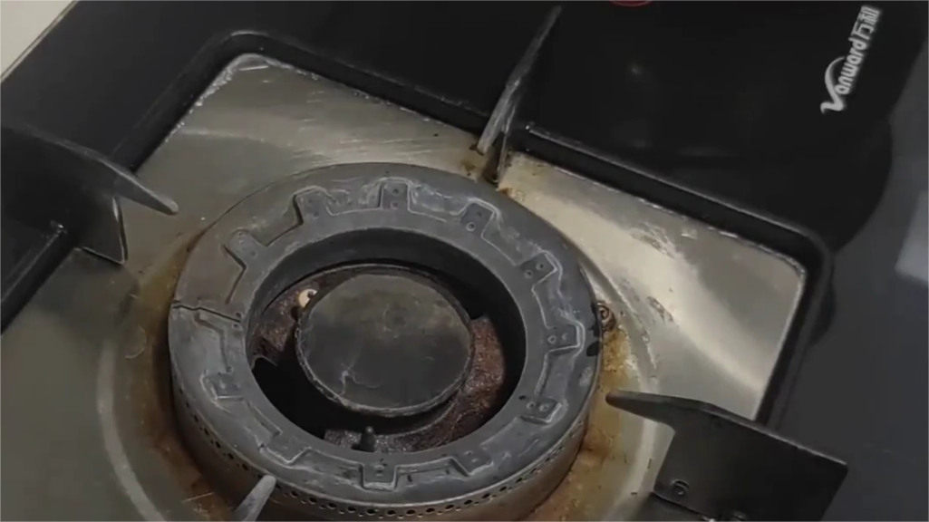 白醋和洗面奶一起用吗