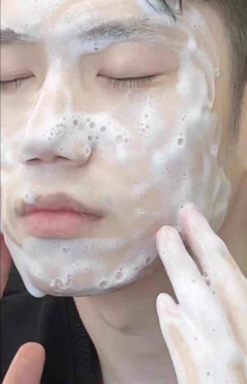 男的脸油用什么洗面奶
