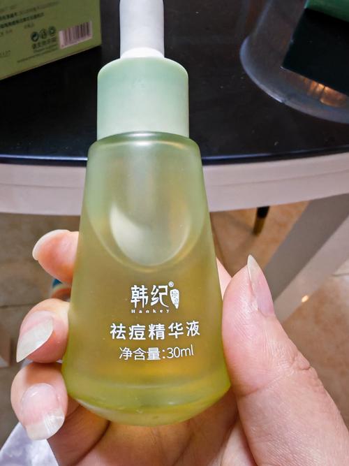 清完痘可以用护肤品吗