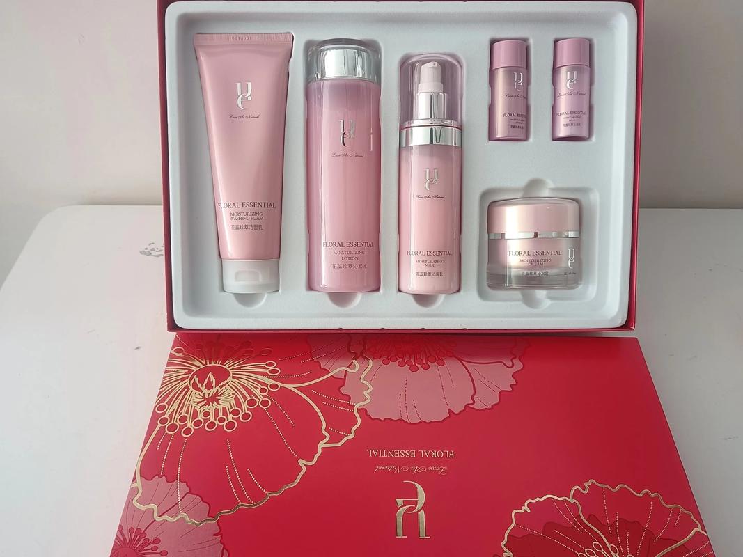 女高中生适合的护肤品