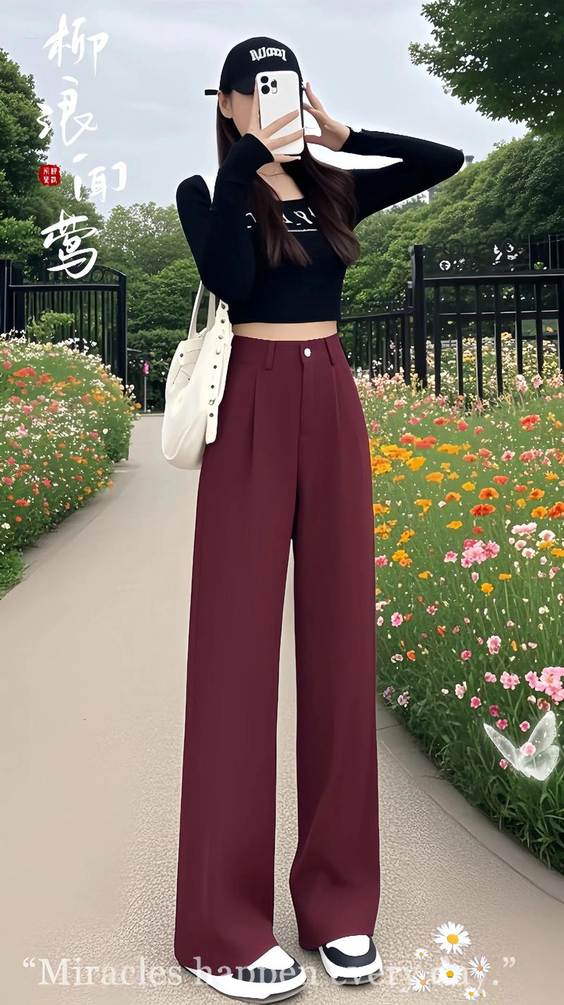 红色裤子配什么颜色好看