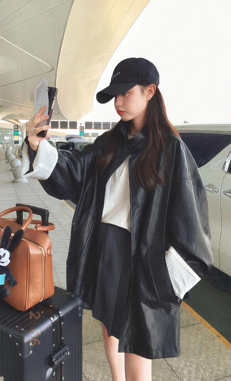 长款皮衣里面怎么搭配