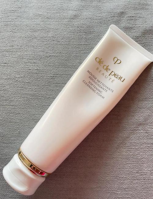 干性皮肤什么洗面奶好