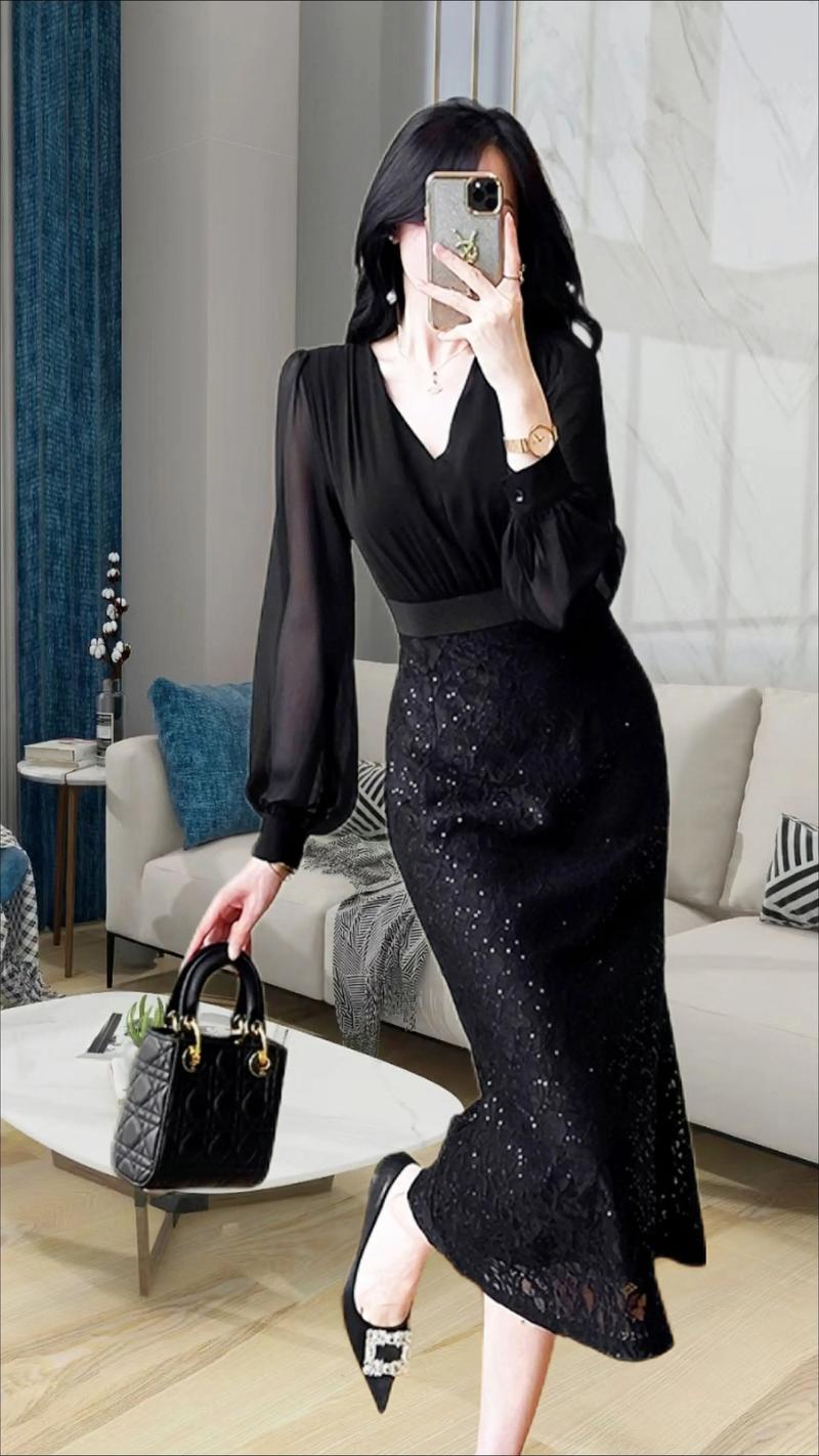 黑色的蕾丝连衣裙怎么搭配什么外套