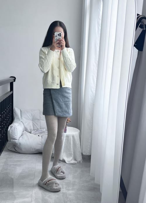 长筒袜过膝袜怎么搭配鞋子